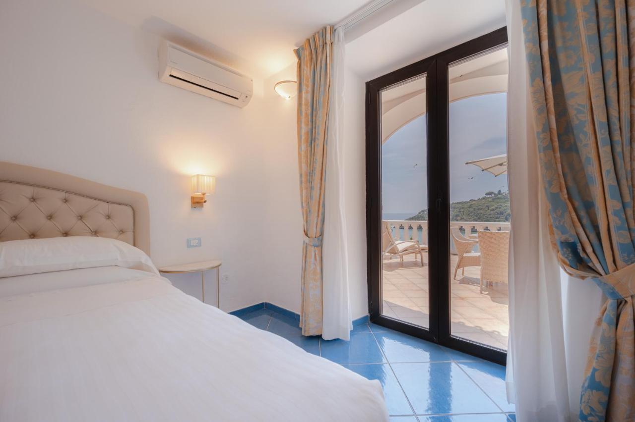 Grand Hotel Le Rocce Γκαέτα Εξωτερικό φωτογραφία