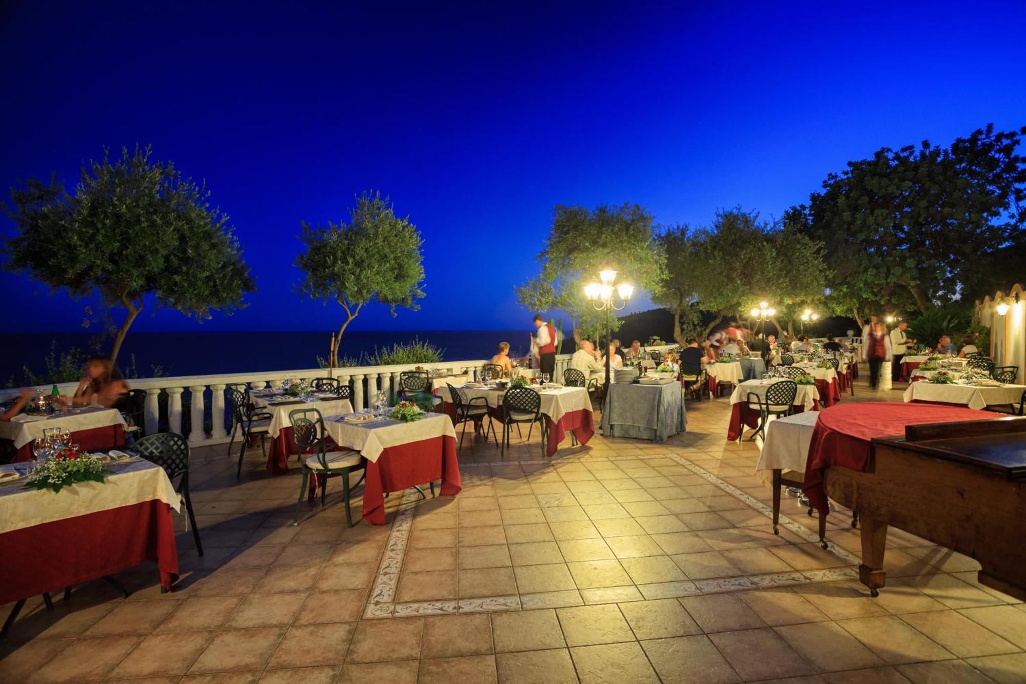 Grand Hotel Le Rocce Γκαέτα Εξωτερικό φωτογραφία